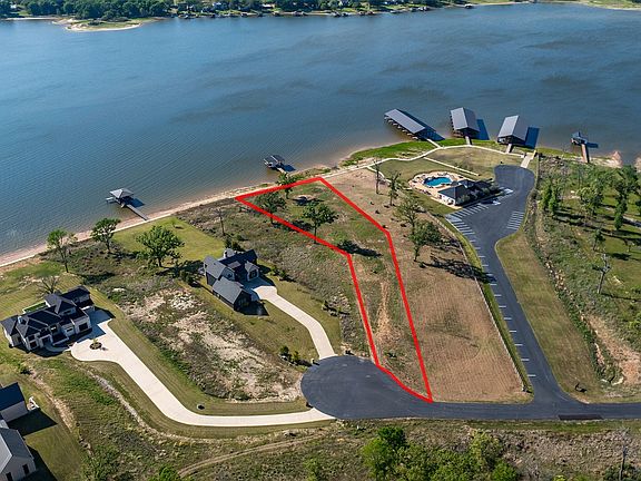 4th image of 7026 Lakeshore Way