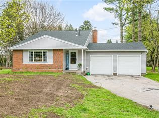 1932 Jackson Rd, Penfield, NY 14526