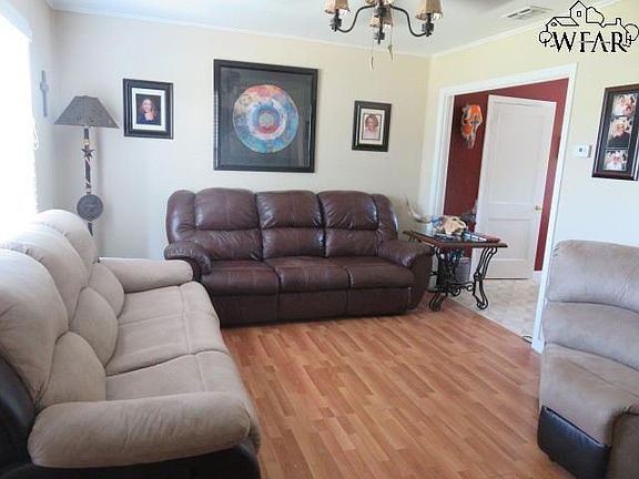 4th image of 3214 Kenesaw Ave