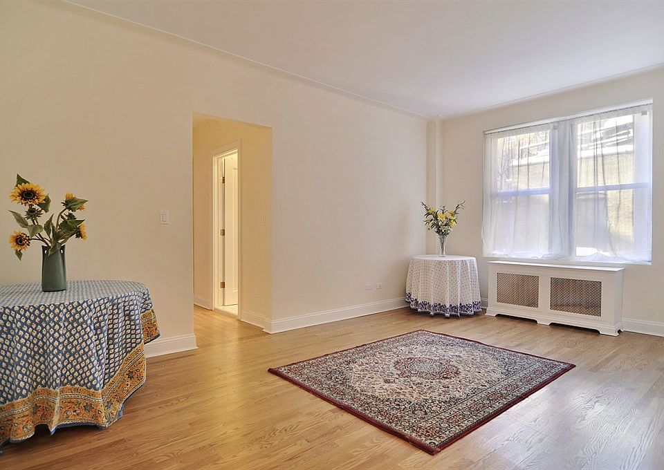 1st image of 320 W 89th St APT 3C