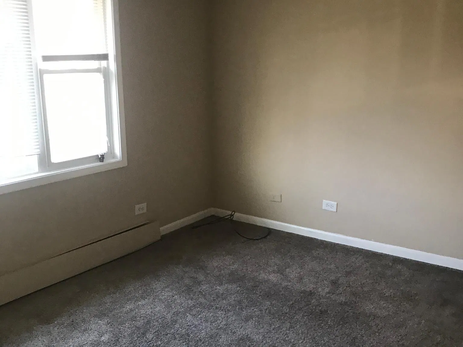 2 bed, $1,400 — Photo 2