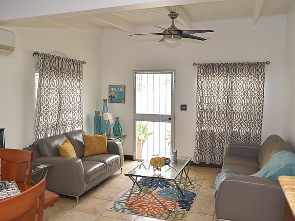 5th image of 643 Strawberry Hill Est #Qu