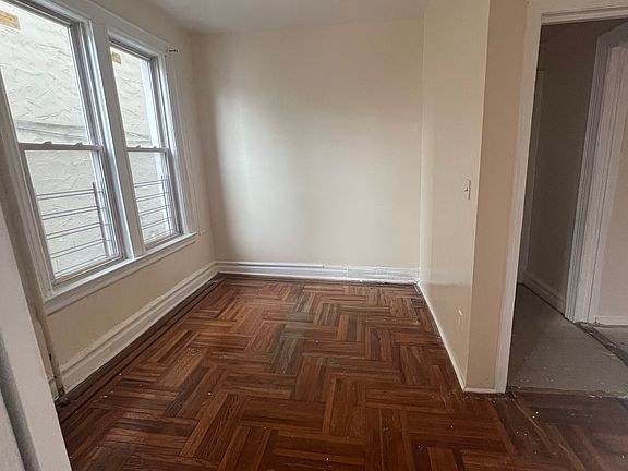 4th image of 1326 Oakley St APT 1