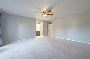10215 Kirkwren Dr — Photo 17