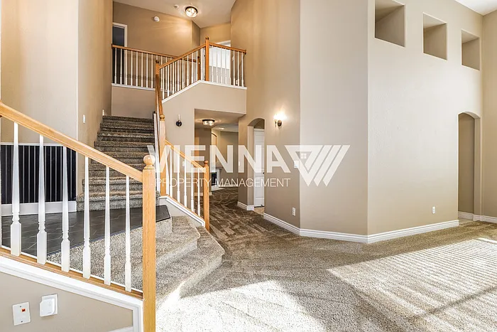 5308 Heritage Ct — Photo 2