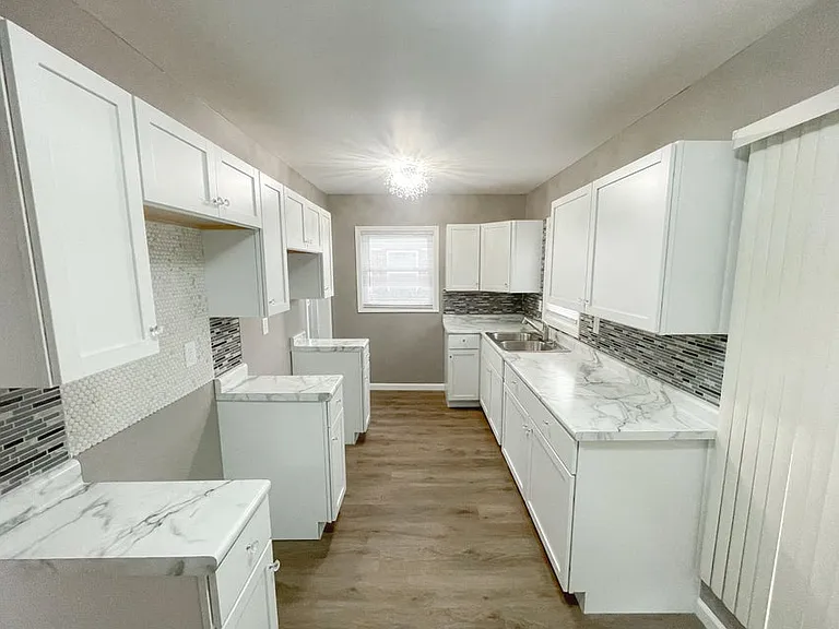 7007 W Grantosa Dr — Photo 3