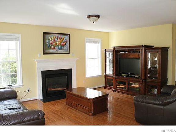 3rd image of 11836 Park Forest Way