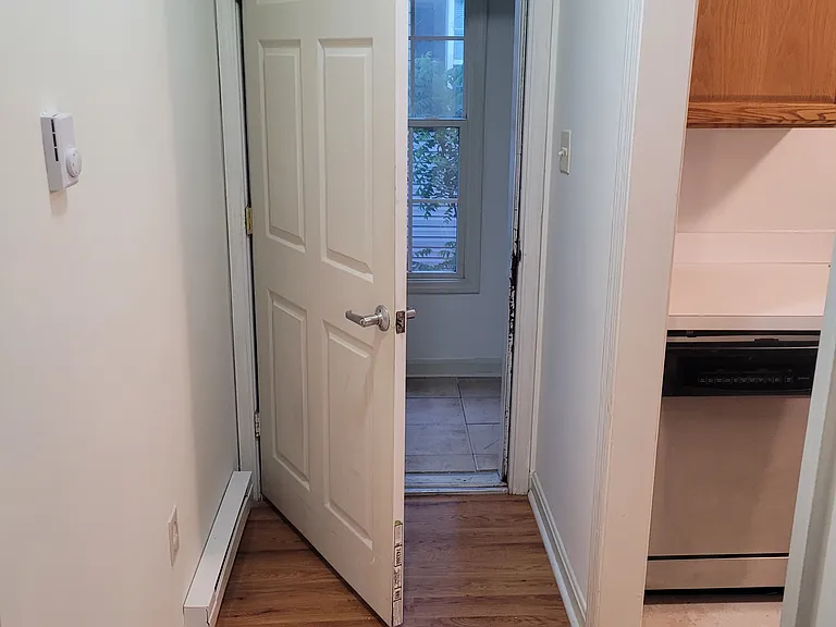 Apartment Entrance Upstaire