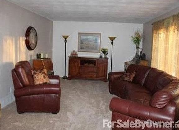 3rd image of 224 Sunset Dr