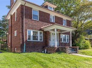 2369 S Taylor Rd, Cleveland Heights, OH 44118