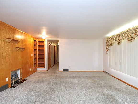 4th image of 1251 Walker Ave E