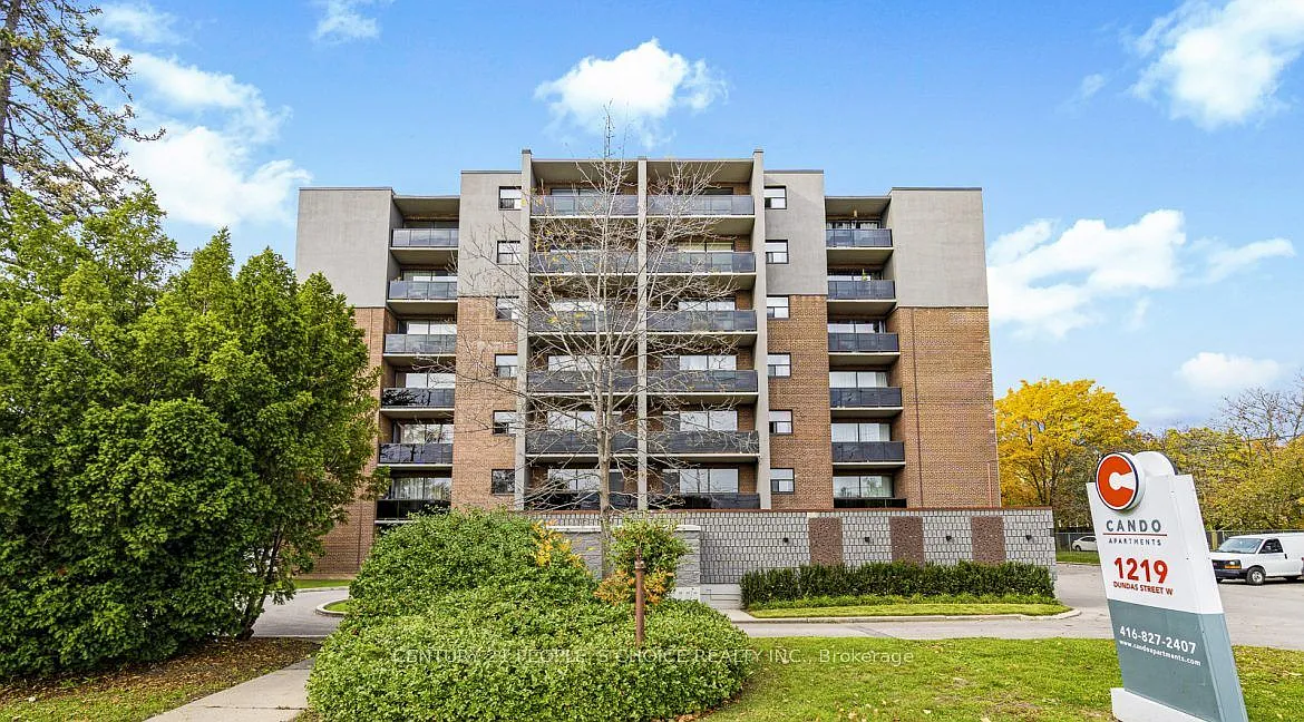 1219 Dundas St W #307 photo 1