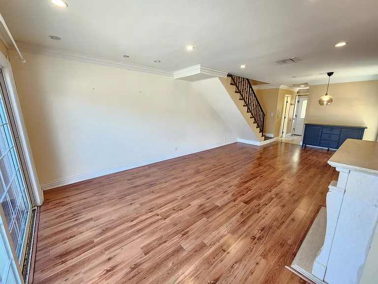 620 W Doran St #7 — Photo 22