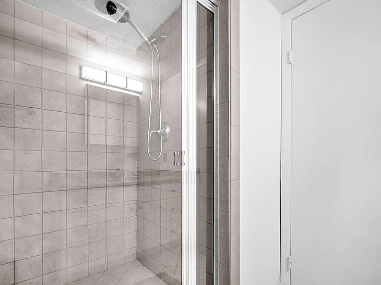 4280 Galt Ocean Dr #14F — Photo 21