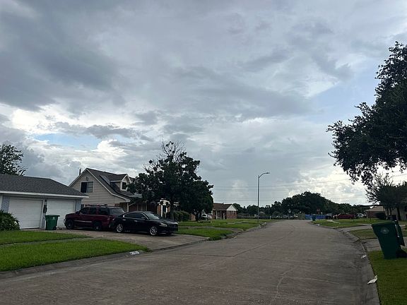 4th image of 2306 Raspberry Ln