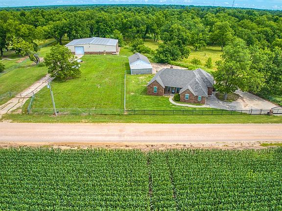 2nd image of 35502 Pecan Grove Rd