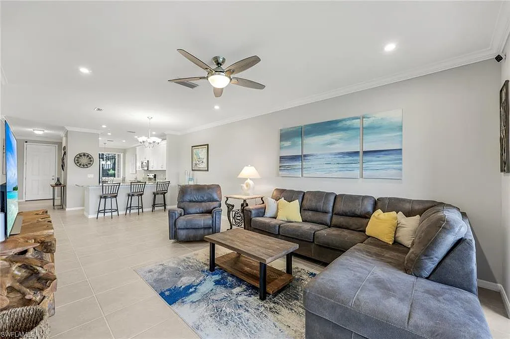 2 bed, 2.0 bath, 1625 sqft, $7,000 — Photo 3