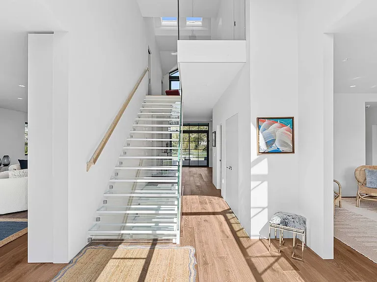 15 Atterbury Rd — Photo 12