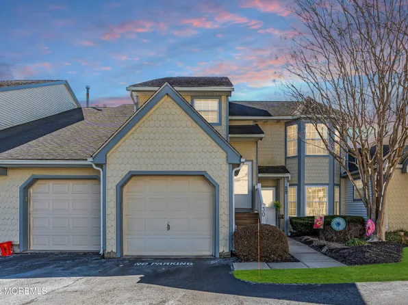 30 Evergreen Court, Freehold, NJ 07728