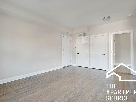 3rd image of 3409 W Fullerton Ave #2S