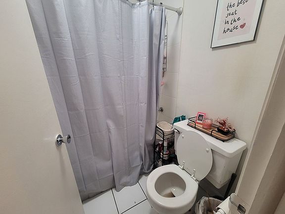 5th image of 3069 N Oakland Ave #311