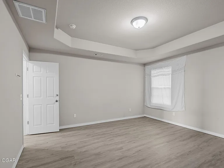 2044 Mississippi Ave — Photo 17