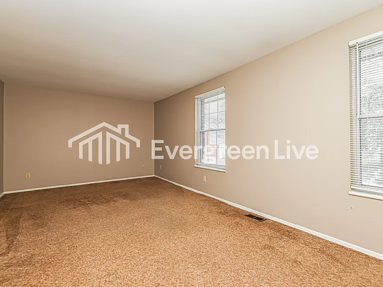 5863 Taylorsville Rd — Photo 13