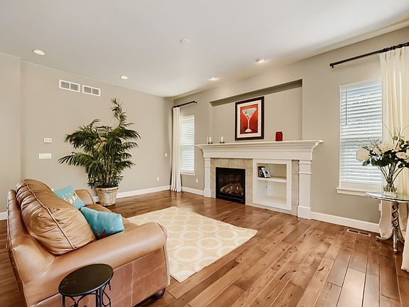 3rd image of 10605 Ladera Dr