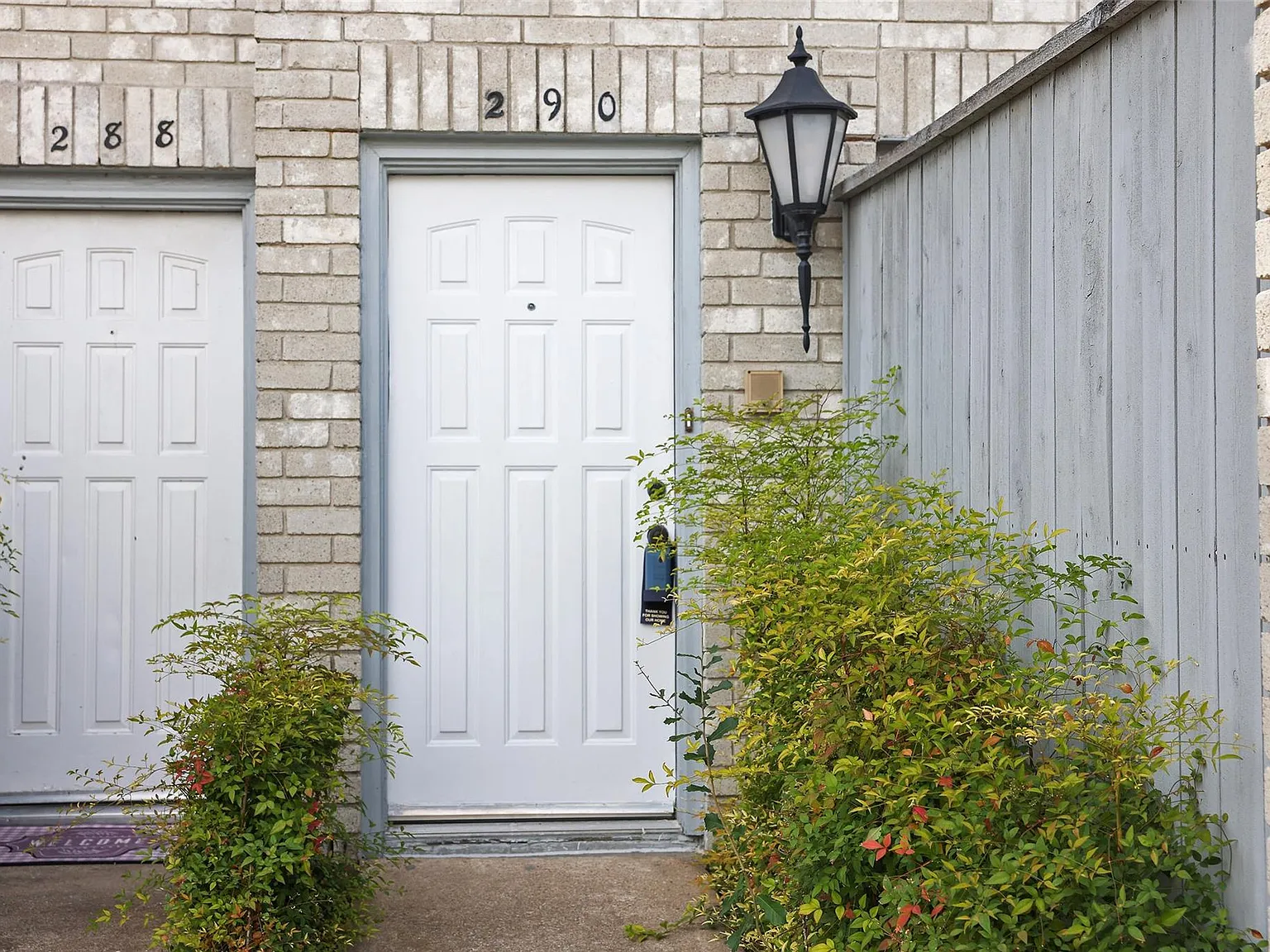 2 bed, 2.5 bath, 1740 sqft, $2,100 — Photo 2