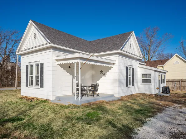 917 W Freeman Street, Bolivar, MO 65613