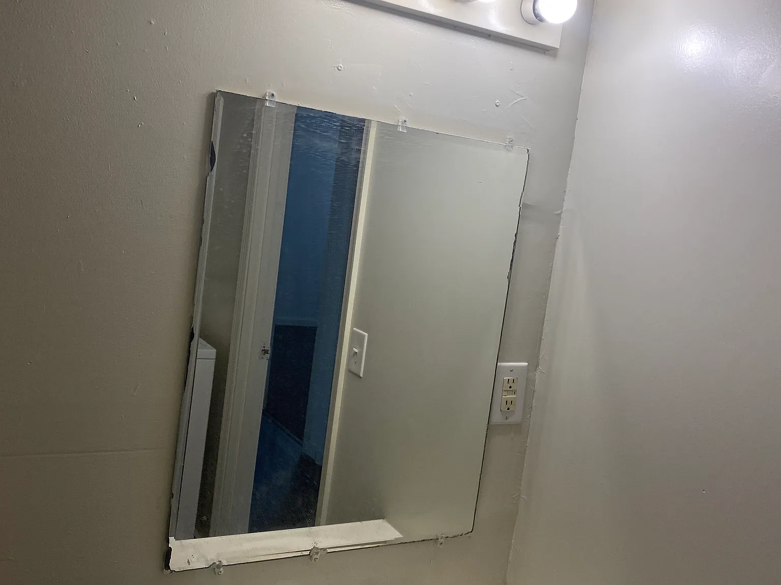 2 bed, 1000 sqft, $1,000 — Photo 3