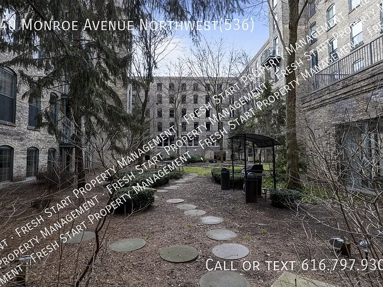 940 Monroe Ave NW #536 — Photo 27