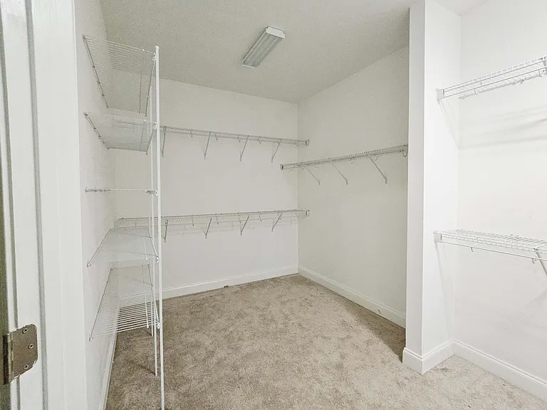 5790 Highland Grove Dr — Photo 21