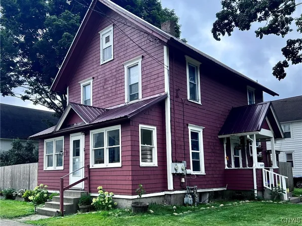 99 Elm St, Cortland, NY 13045