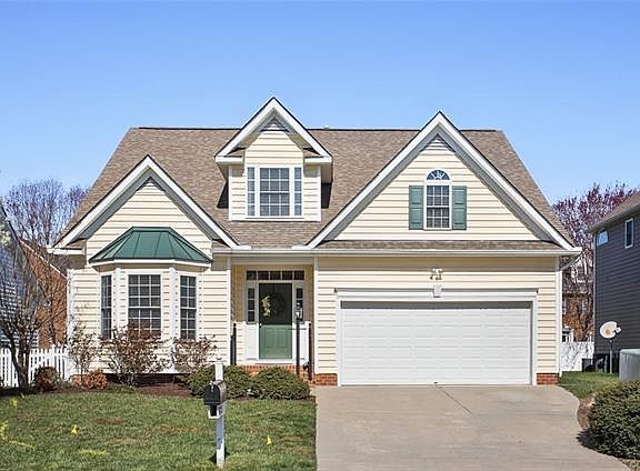 2nd image of 9725 Pemberton Crossing Dr