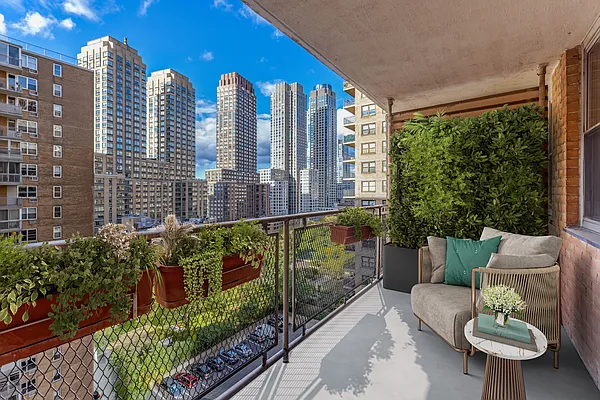 Sold by Compass | media 11