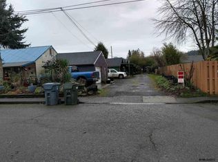 1823 Kalmia St, Sweet Home, OR 97386
