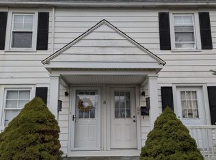 4 Roger Ave #3, Danbury, CT 06810