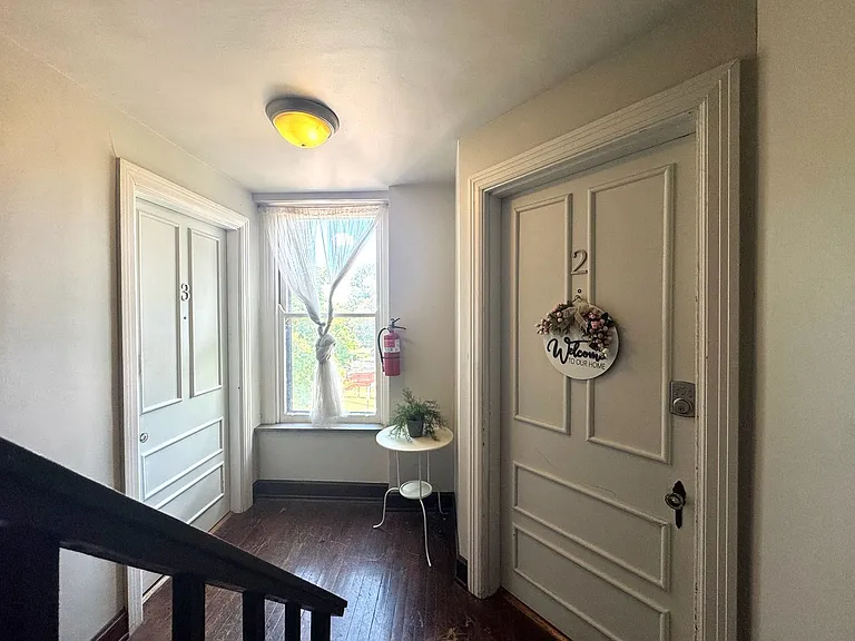 211 Loraine Ave — Photo 8