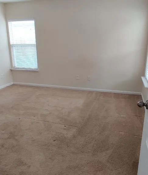 225 Timberwood Dr — Photo 9