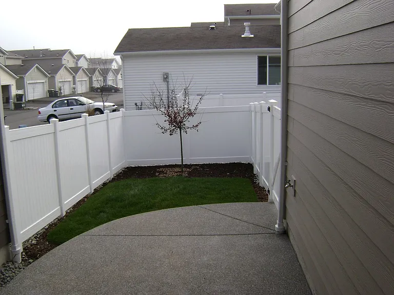7511 Kodiak Ave NE — Photo 3
