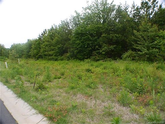 5th image of 2260 Evergreen Dr
