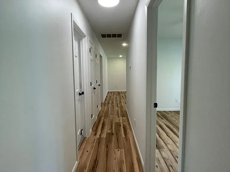 131 N Fairwood Ave — Photo 22