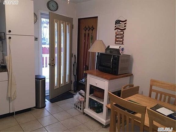 2nd image of 275 Verazzano Ave