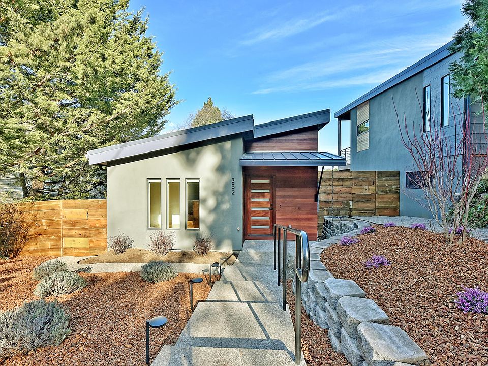 1st image of 352 Scenic Dr