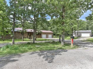 1132 E 405th Rd, Bolivar, MO 65613