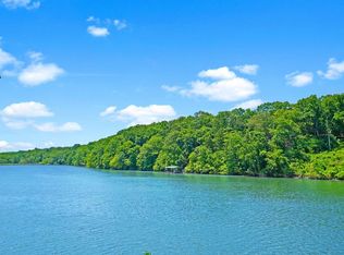 3 Trin Hill Dr, Dover, TN 37058