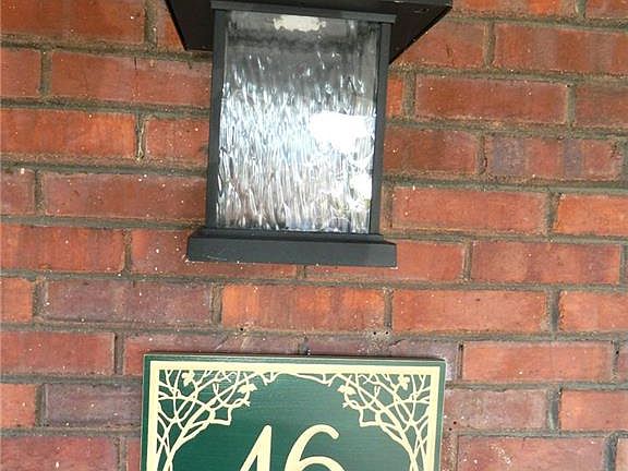 4th image of 46 S Bradley Ave