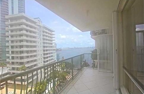 2nd image of 1408 SE Bayshore Dr APT 1015