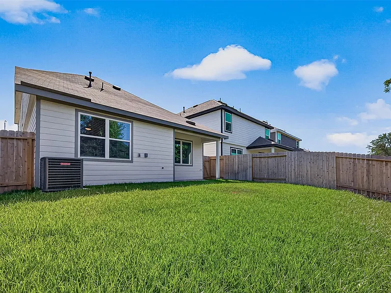 15610 Coneflower Hills Dr — Photo 44